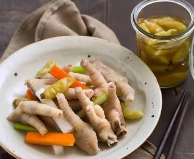 A9. Chicken Feet with Two Spices 双味九凤爪.