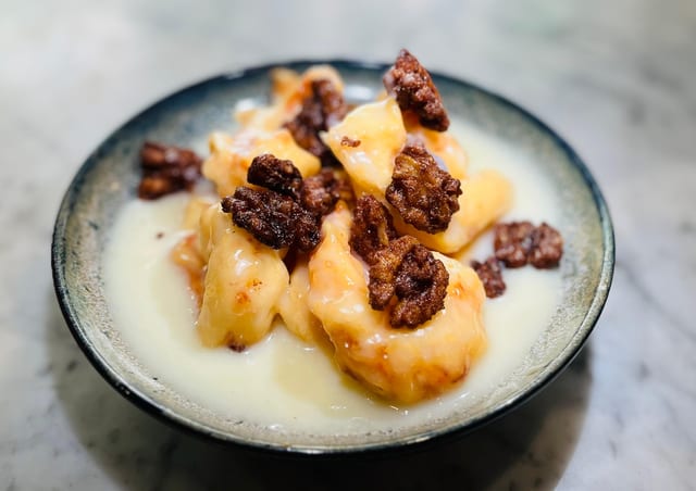 CS17. Creamy Prawn with Walnut 奶油核桃虾.