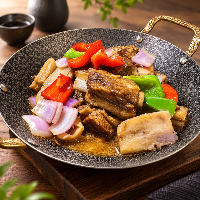 BRAISED PORK RIBS & LOTUS ROOT CLAY POT 红焖排骨莲藕煲.