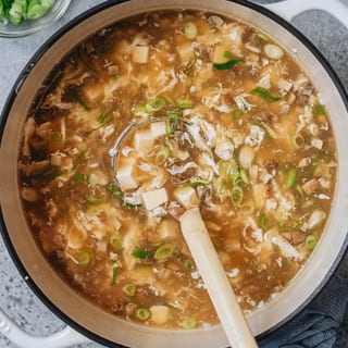 S6. Minced Beef with Cilantro & Egg Drop Soup 西湖夔牛羹