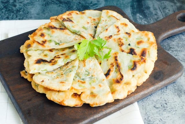 A18. Scallion Pancake 葱油饼.