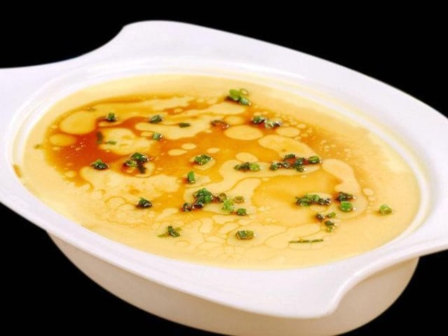 P4. Seafood Egg Custard 芙蓉蒸蛋.