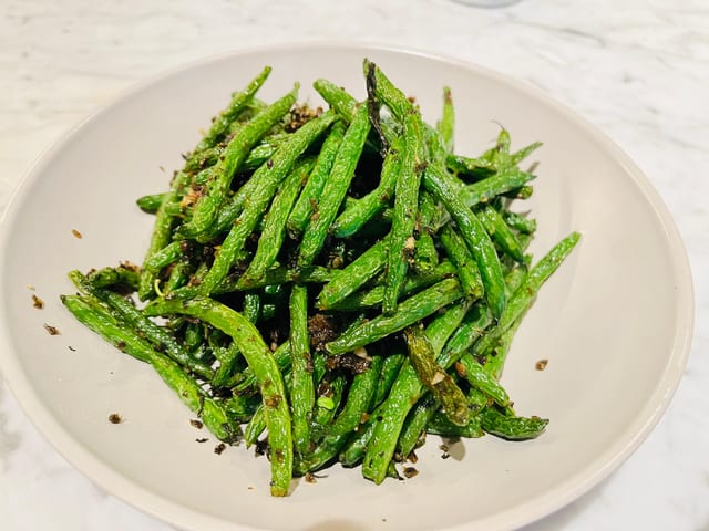 V2. Stir-fried String Beans 干煸四季豆.