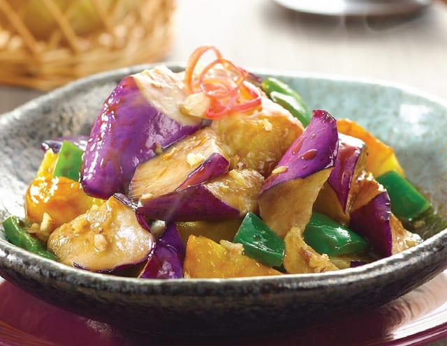 V8. Sautéed Potato, Green Pepper & Eggplant 地三鲜.