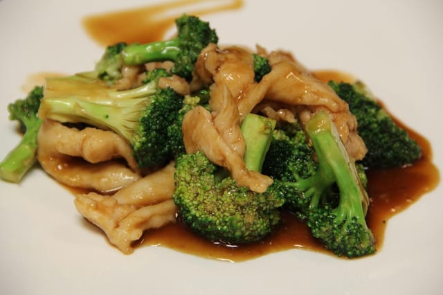 AS3. Chicken with Broccoli 芥兰鸡片.
