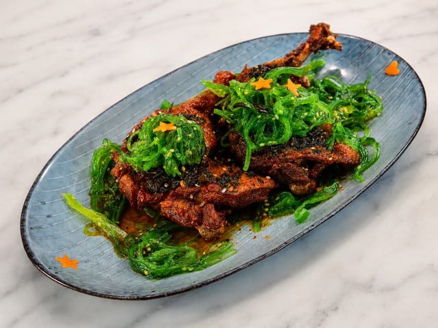 CS18. Soy-braised Duck Leg with Perilla(2pcs) 桂林紫苏鸭腿(两只).