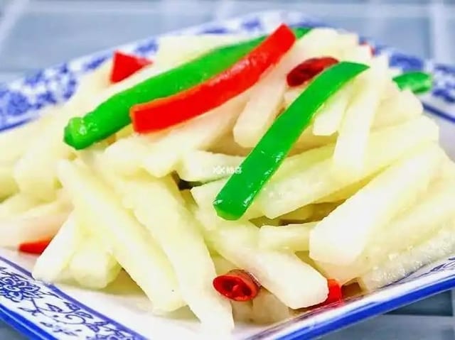 V7. Lightly Sautéed Japanese Yam 清炒山药.