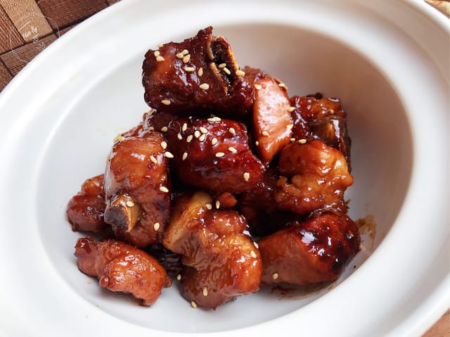 M3. Spare Ribs with Sweet and Sour Sauce 糖醋小排.