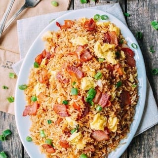 R2. Hunan Fried Rice (Chinese Bacon, Scrambled Eggs, Sour String Beans) 湘腊炒饭