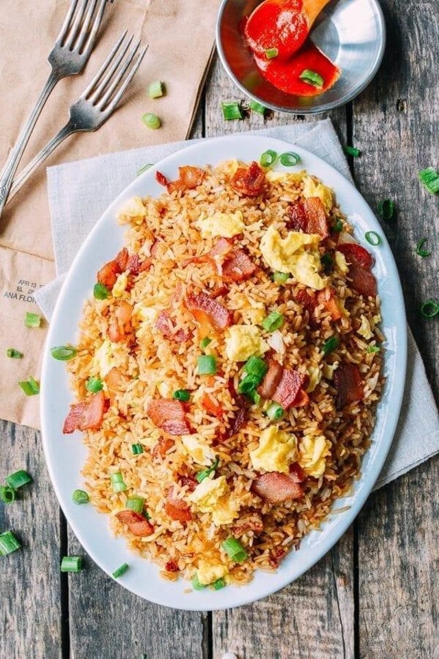 R2. Hunan Fried Rice (Chinese Bacon, Scrambled Eggs, Sour String Beans) 湘腊炒饭.