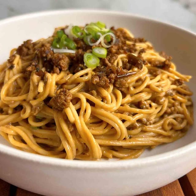 N10. Dan Dan Noodle 会稽山担担面.