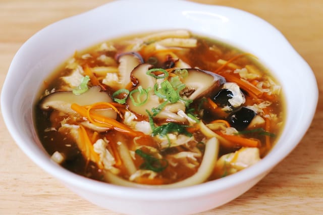 S8. Hot and Sour Soup (Per Person) 酸辣汤(单例).