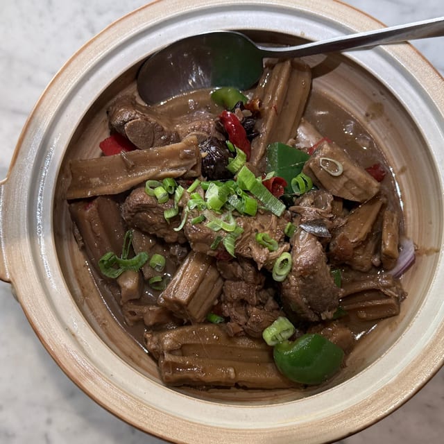 CS9. Spare Ribs& Lotus Roots Clay Pot S 洪湖排骨粉藕煲.