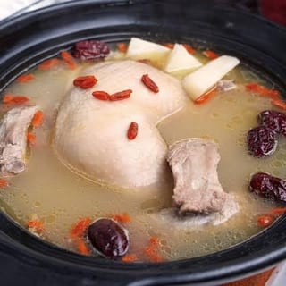 S1. Free-range Chicken Soup (Per Person) 红枣阴米土鸡汤(单例)
